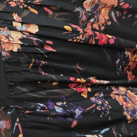 LOVE STITCH BLACK FLORAL DRESS - Picture 2 of 2